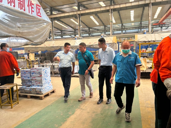 熱烈歡迎菲律賓客戶蒞臨樂康醫(yī)療集團(tuán)洽談項目合作